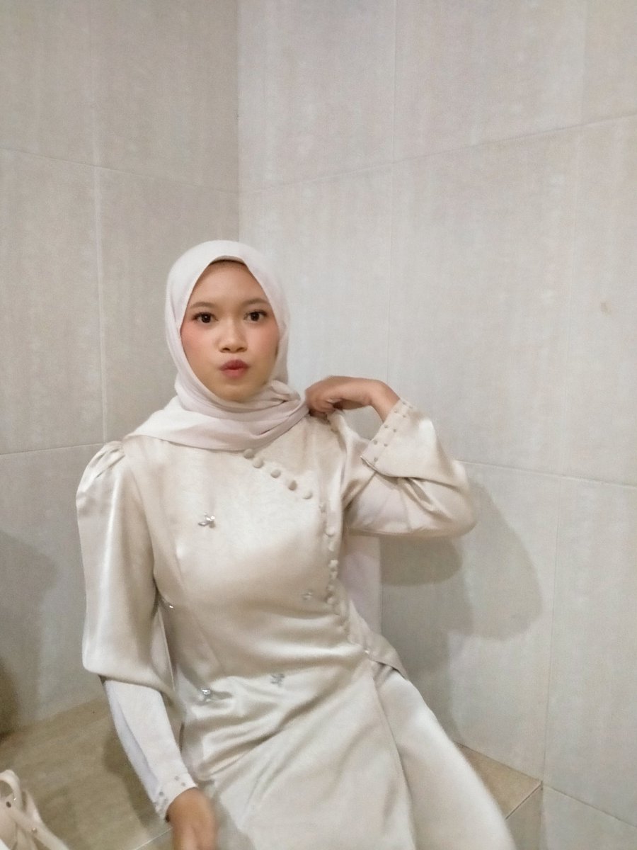 charryzzn's tweet photo. dede kalo kakaknya minta di fotoin tolong yang bener ya jangan asal cekrek giniπ
#COERSelcaDay #COSD #KEONHO #CORTIS #COER #μ½λ₯΄ν°μ€ https://t.co/Laga7bhb64