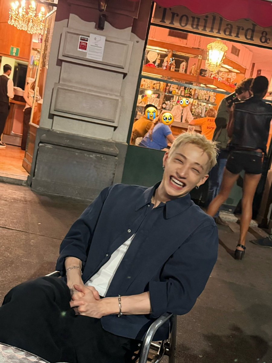 gojoskz's tweet photo. ninguém no mundo tem um catalogo boyfriend material maior que o do bang chan e isso me encanta https://t.co/bhB5HnrwmT