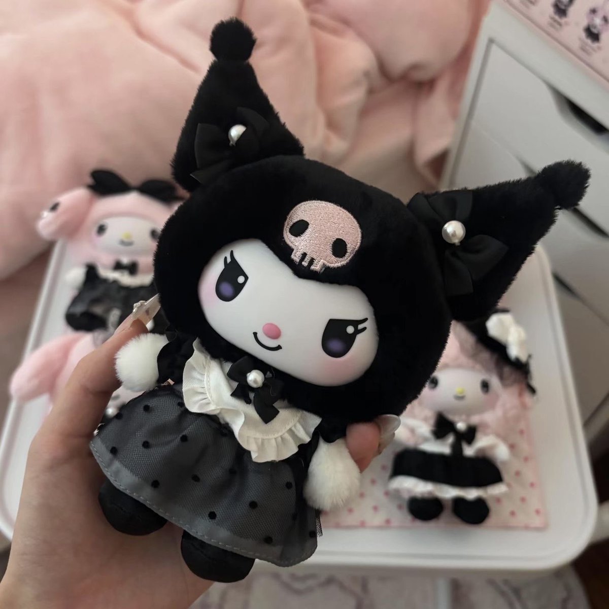namifinds's tweet photo. #NamiFinds
wts lfb • ph

୨୧ Sanrio 20cm Figurines
✦ Kuromi White Dress - ₱150
✦ Kuromi Polka Dot Dress - ₱150
✦ Little Lamb White Dress - ₱150
✦ Melody Polka Dot Dress - ₱150

+ fees (isf + lsf + pf)
eta: last week of oct
doo: sept. 29
dop: sept. 30
dm or reply to claim https://t.co/TdKU0NPhIb