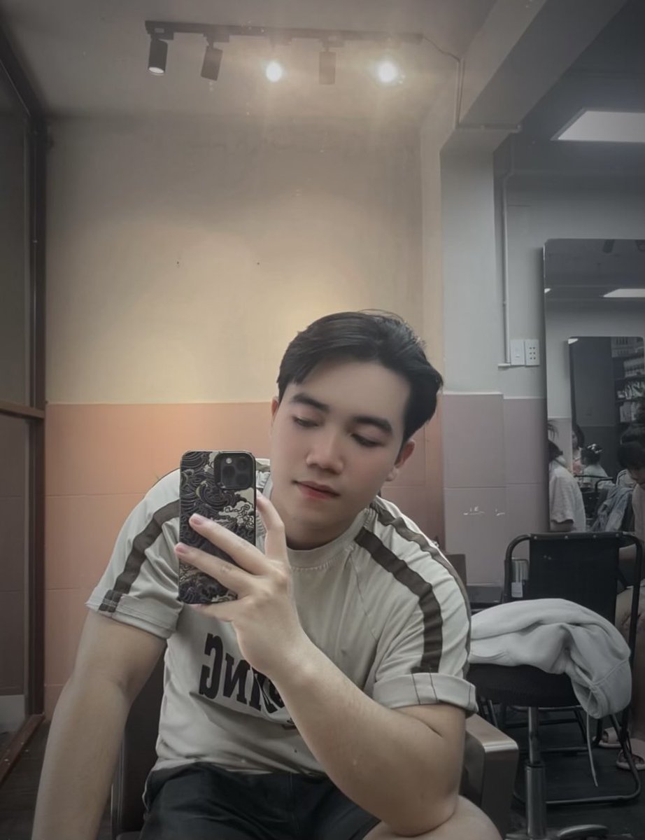 Zone_first_date's tweet photo. Nguchungkhong=))
Gvap hân hạnh làm quenn https://t.co/PXTJabHYal