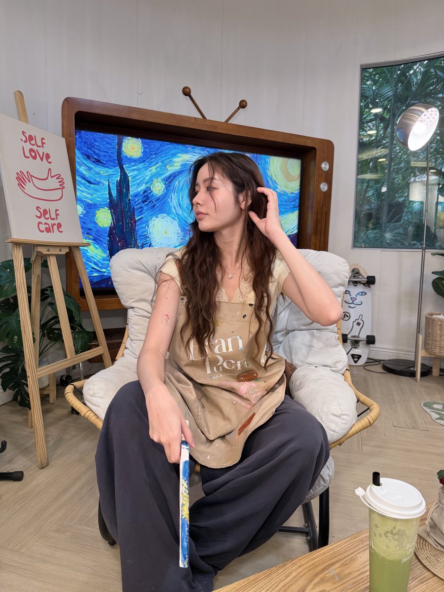 chanyaduval's tweet photo. Today's mood 🎨✨ 
#charmers
#mychan
#chanyaduval https://t.co/rOVi6AJXyq