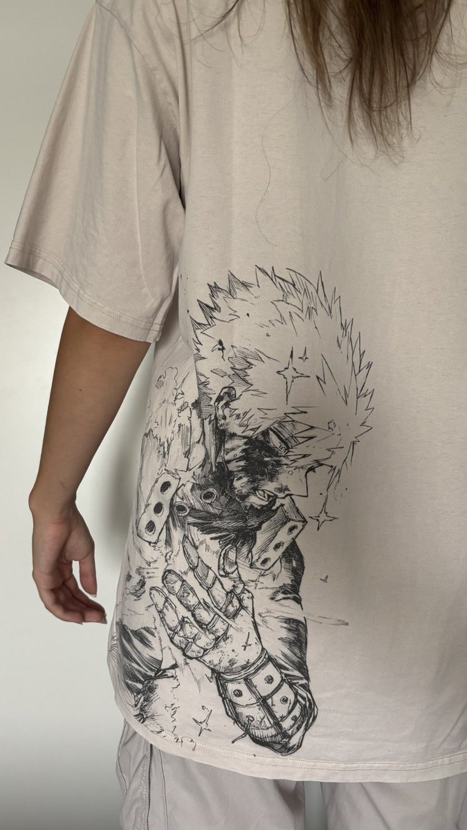 blckxstones's tweet photo. je suis prête pour le concert MHA au Grand Rex ce soir !!! full bakugo 💥💥 https://t.co/V9yNADMLO0