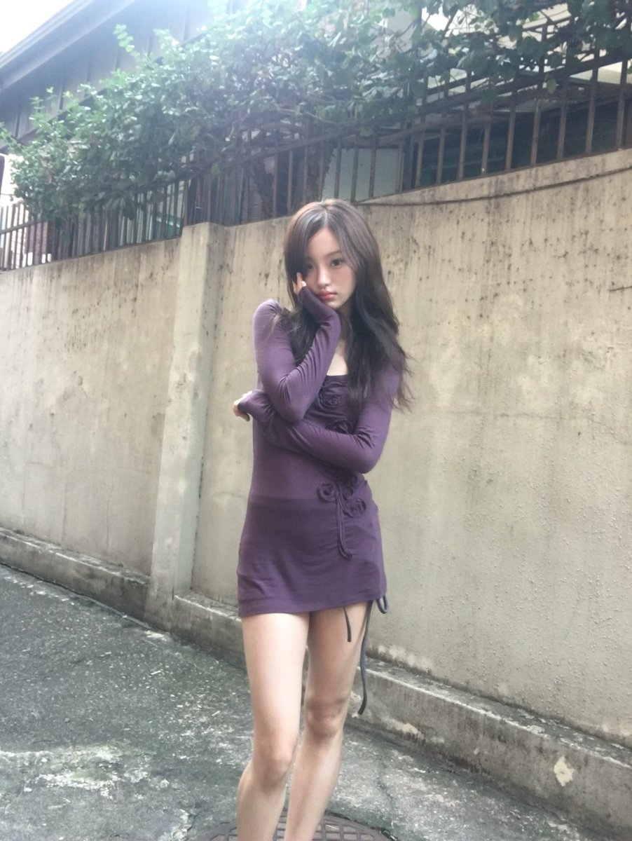 kimokimokimo00's tweet photo. アンニュイで影のある儚げ美人。頑張ってる感が皆無なのに雰囲気のある独特な魅力を纏った美人に激しく心惹かれてしまう... https://t.co/ASEtkN5cVZ