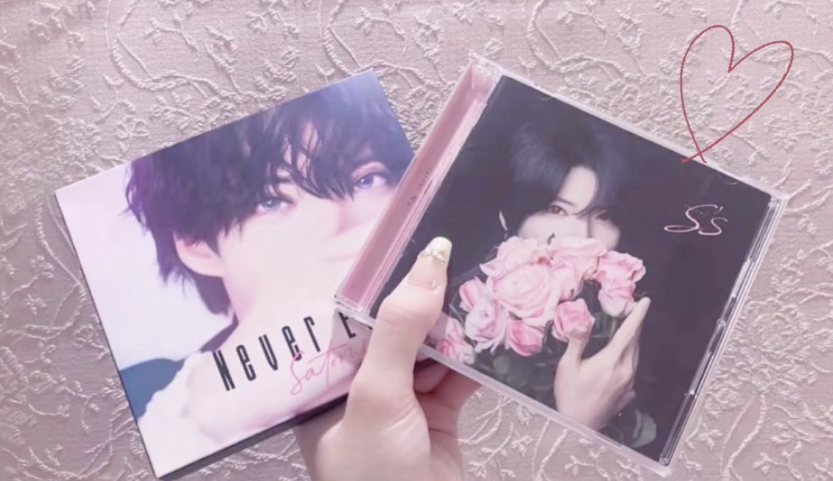 renyuu_mi22's tweet photo. みてみて私の宝もの☺️
受け取って増えていったあの時間も凄く嬉しくて幸せでこうしてこんなにも素敵な子たちを並べてお写真撮れるなんて思ってなかったもんなぁ、
たくさんの大好きな宝ものがあるだなんて幸せすぎる。
ひとつずつ盛りなしで何時間でも語れちゃうよ。ありがとう☺️ https://t.co/DRuBNxCoUA