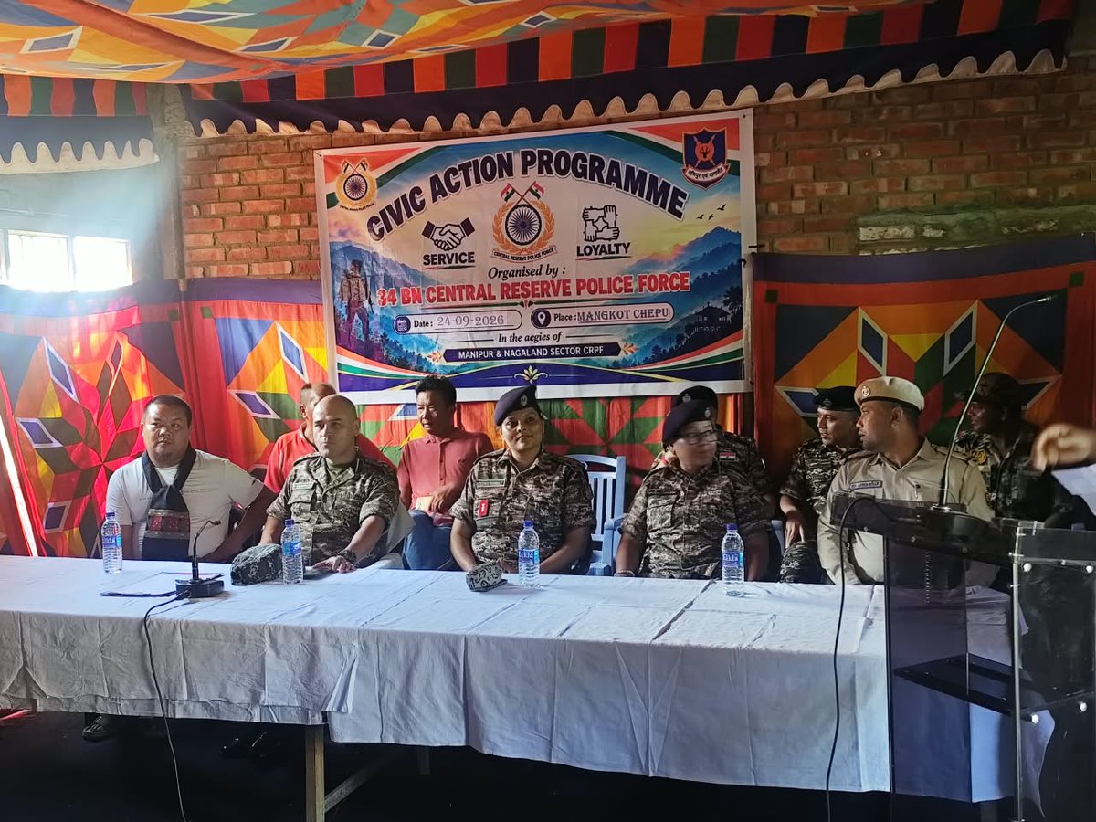 34BnCRPFNagaon's tweet photo. Dett/34 CRPF conducted a Civic Action Programme at E/34 Mangkotchapu & G/34 Leingangching Litan, distributing ducklings, chicks and piglets to villagers to promote self-reliance, livelihood support and community welfare #CRPF #CivicAction #CommunityWelfare #SelfReliance #mnsector https://t.co/SscHhqbdS6