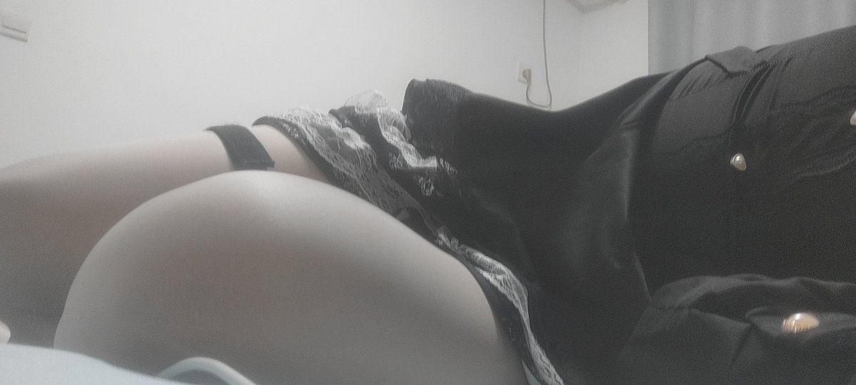 HmRs3c's tweet photo. 撤回了?又和我表白呢吧？每个人都有追求幸福的权利，也许有人会笑你不知道自己几斤几两，不懂得天高地厚，癞蛤蟆想吃天鹅肉，会问你飞蛾扑火值不值得。但，那又怎么样呢？感情，爱上就是爱上了，得不到也算是努力过，重发吧，我会假装没看见，不给你压力。
#男娘 #伪娘 https://t.co/zV1rs5prP7