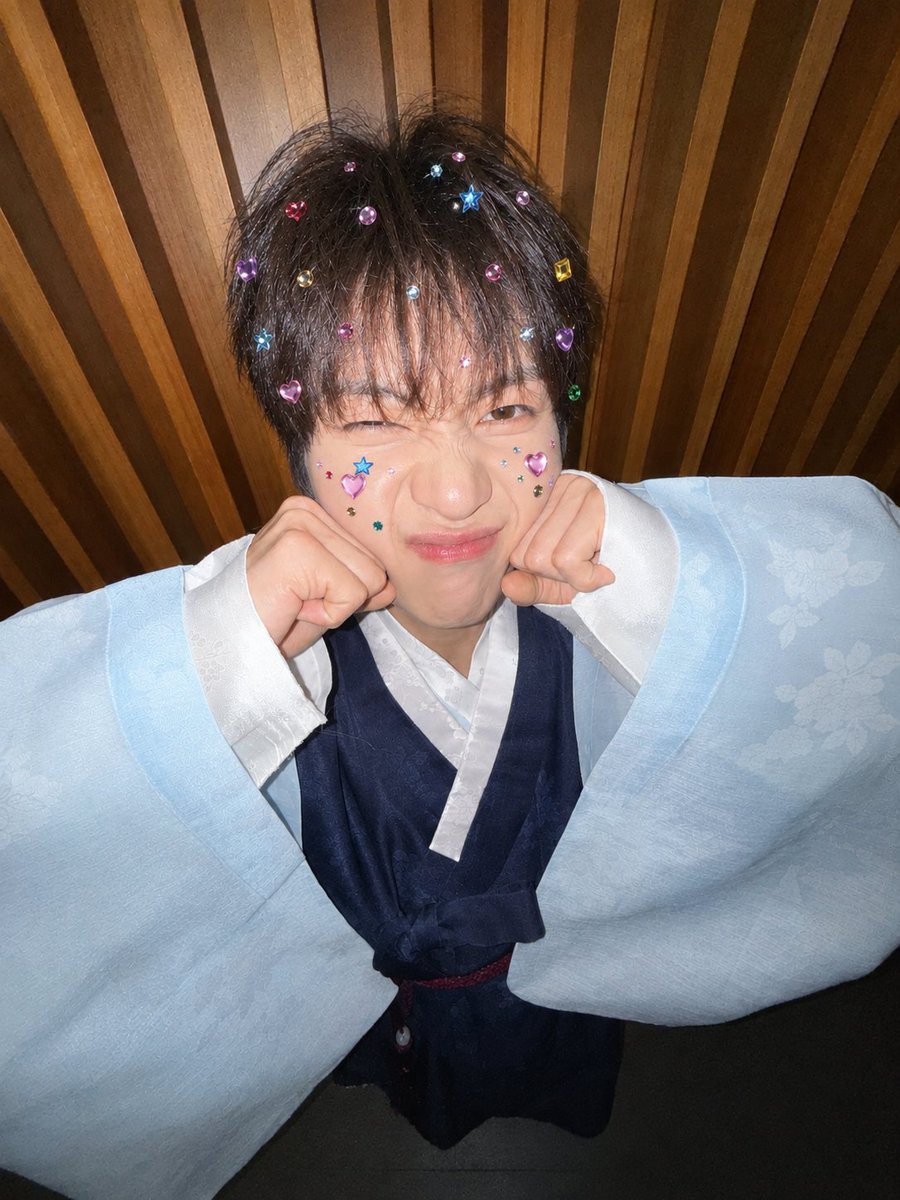 Gunitthew0_1's tweet photo. 매튜 꾸미기했는데 너무 귀엽잖아ㅠ https://t.co/JmS8Bxp8d7