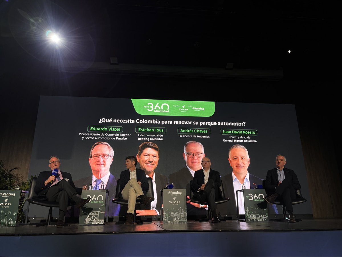 ANDEMOSCOLOMBIA's tweet photo. Hoy, Andrés Chaves, participa en el Foro 360 Movilidad, en el panel ¿Qué necesita Colombia para renovar su parque automotor?

🚗 La renovación debe ser un propósito nacional: poner a las personas en el centro y construir políticas que respondan a sus necesidades. https://t.co/59L4RTGuGR