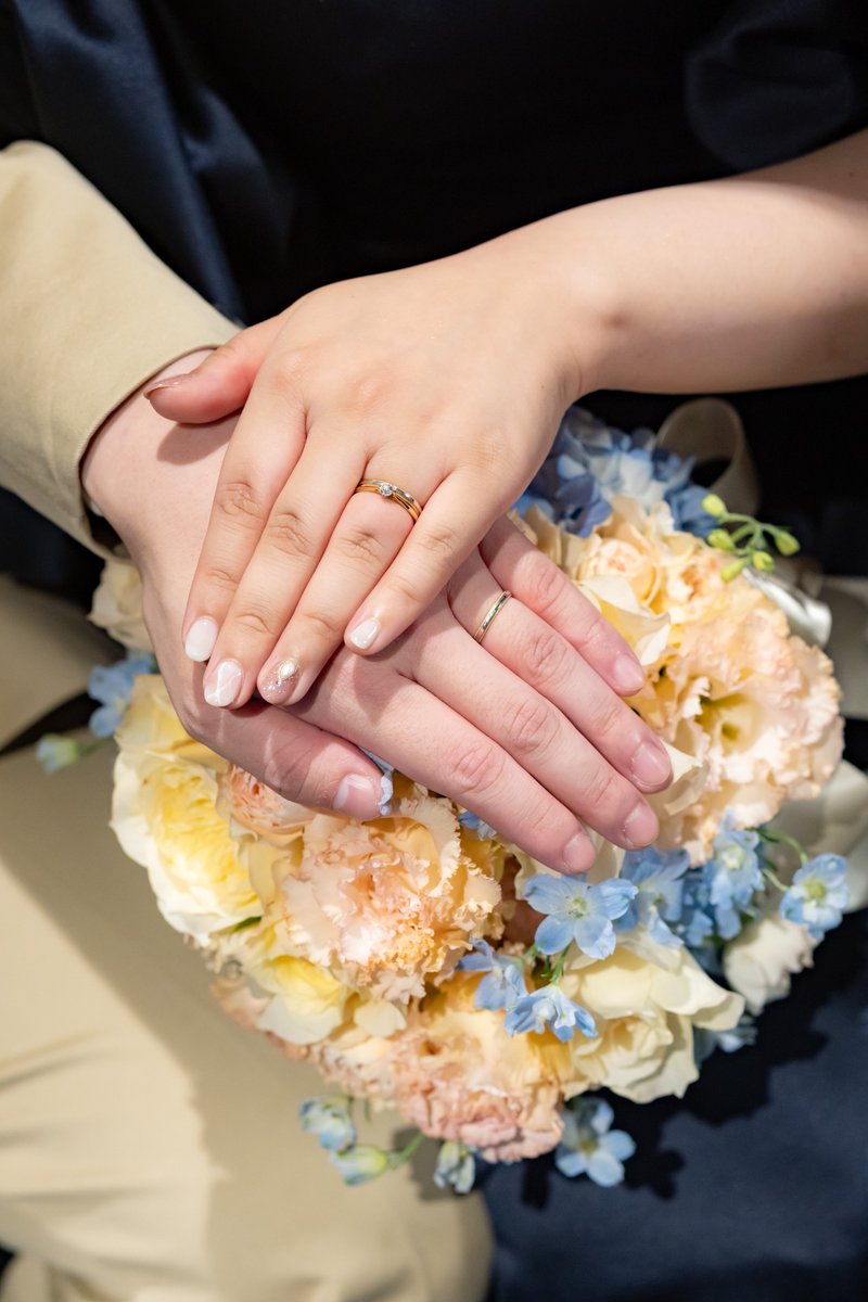 kotyou4989's tweet photo. あとこれは私事のただの嬉しいの自慢したいだけなんですが、結婚いたしました〜！！！！！
かと言ってライフスタイルは変わりませんので、今後とも一緒に遊んでください😊 https://t.co/ZA51qopf6a