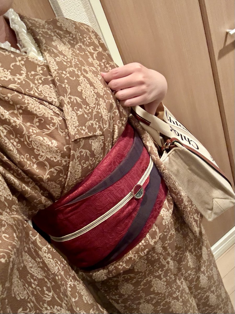 for17ever's tweet photo. 今日の着物👘

よれよれだけど帰り道最寄駅で通りすがりのお姉さんに褒めてもらえてはぴᴖ.ᴖ https://t.co/5vObTyEeNM