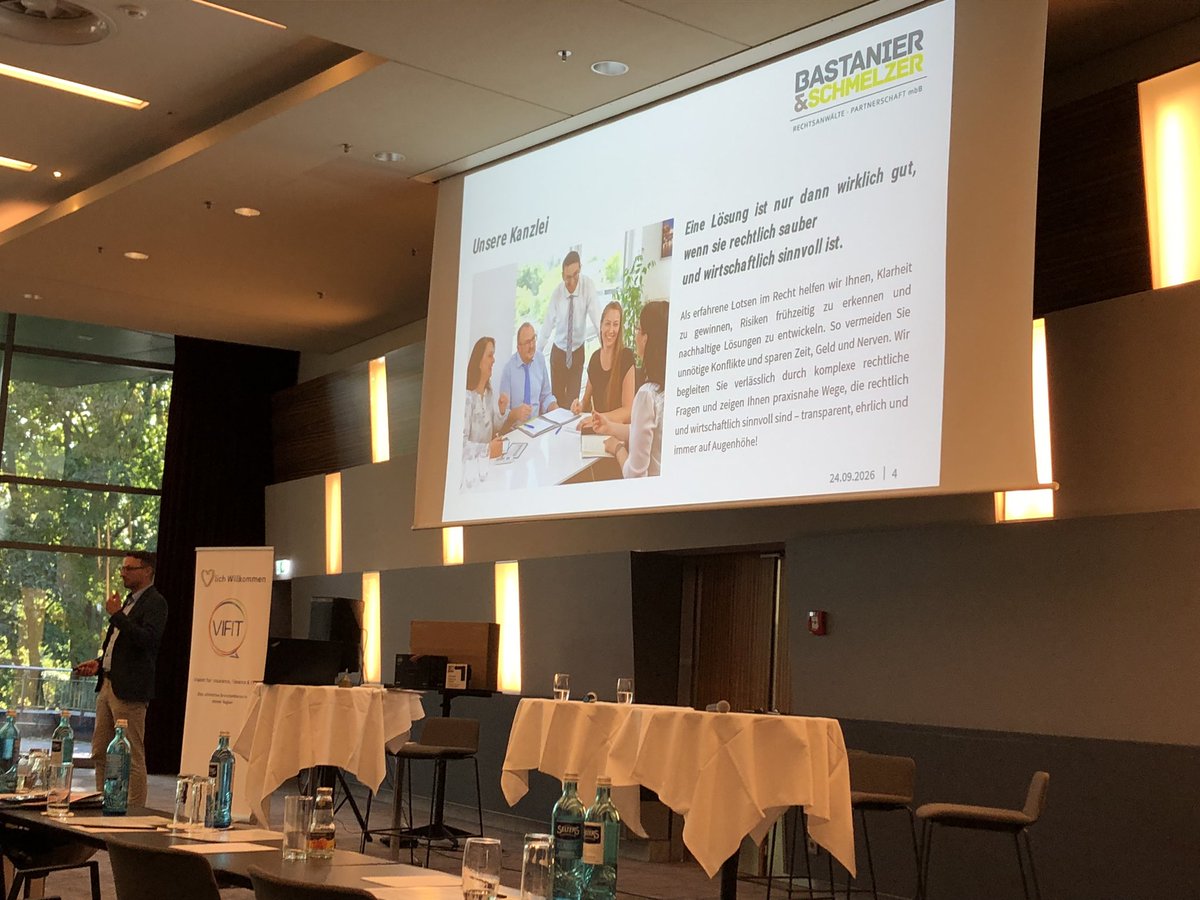 AjpmNews's tweet photo. Jetzt im @Radisson #Blu #Frankfurt: #VIVIT (Vision for Insurance, Finance & IT) Vortrag zu Irrtümern, Mythen und Grauzonen im #Maklerauftrag. Rechtlich eingeordnet von Rechtsanwalt David Bastianer aus #Dresden. https://t.co/5TKXD2yp5e