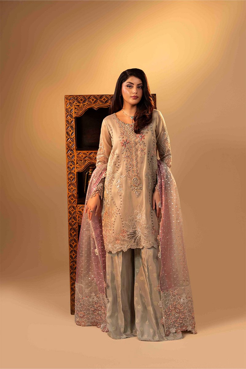 Dream_Fashions's tweet photo. Pista meets ash — soft formal polish ✨
Pista / Ash PRET | ZR-2543 — ₨ 9,000 – 9,200
https://t.co/ypfSDXWIXq
#DreamFashions #PakistaniSuits #FormalSuits #PretWear #ReadyToWear #EmbroideredSuits #PartyWear #WeddingGuestOutfit #LuxuryPret #WomenFashionPakistan #KarachiFashion #OnlineShoppingPakistan