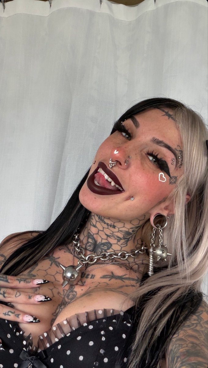UndisputedDani's tweet photo. y’all don’t understand how beautiful cruella is 🫠🖤 @cruellamorgan https://t.co/NktrqIL167