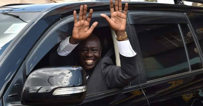 Dokuh9's tweet photo. Huku nyuma wanauliza unataka kutafta tweep ako faceless lakini kutafta baby daddy is where you draw the line🤔 https://t.co/WuBSf6EBh2