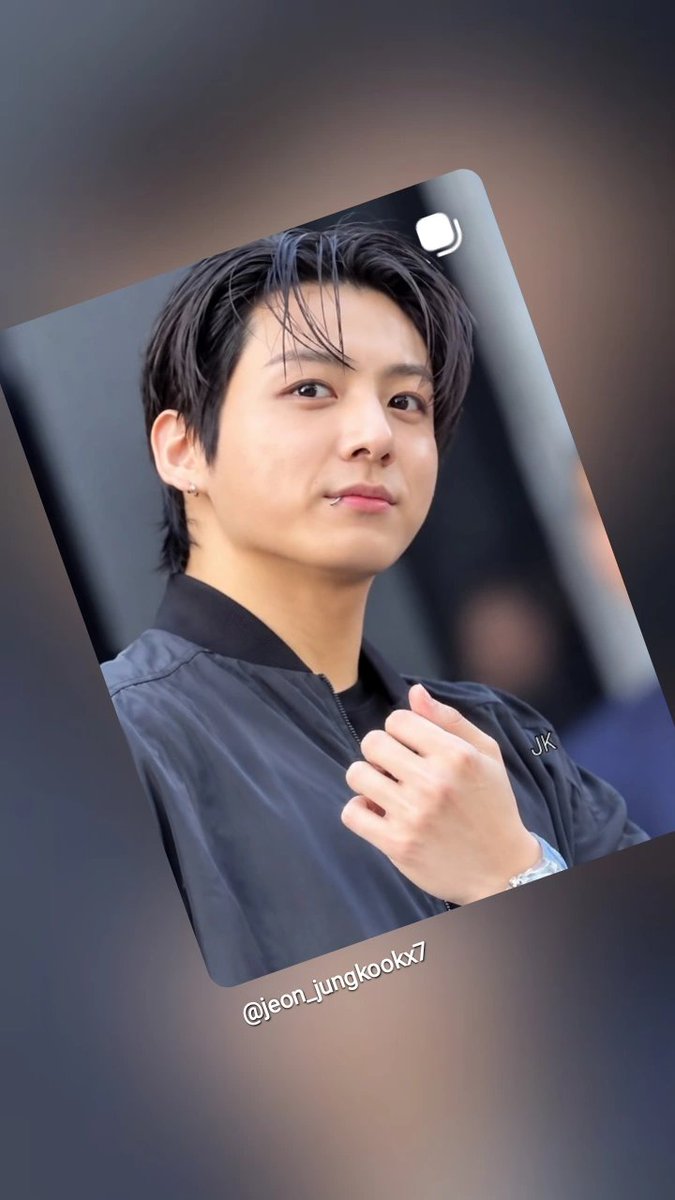 LoveTarhata's tweet photo. @JUNGKOOK × HUBLOT IN JAPAN EVENT::: https://t.co/gAMX5qJ4fA