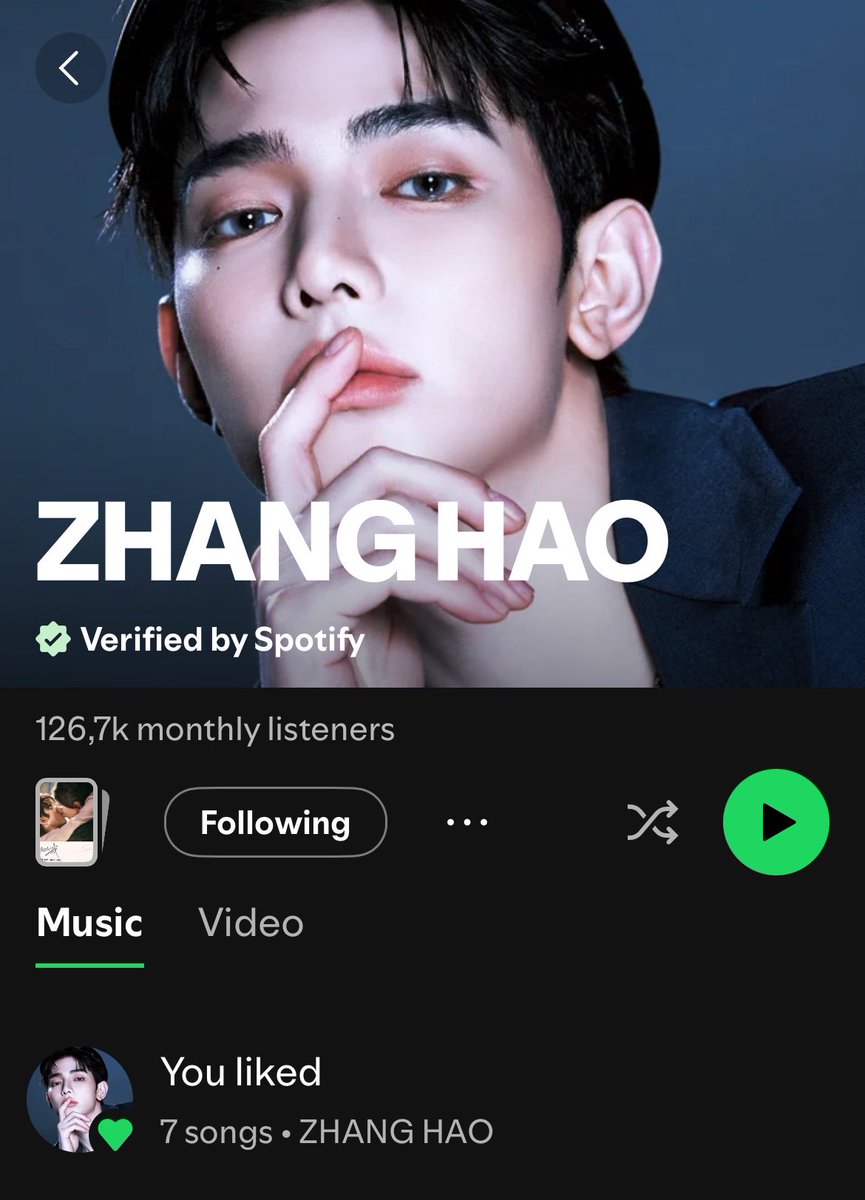 Sunnie_Julie's tweet photo. Dear @STATIONHEAD 

The person has the profile on the left is standing in the center of the group profile on the right 

So is it clear enough to include only songs of ZHANG HAO and AND2BLE in the bot station "iwannaknowzh" on Rosin channel?

Please fix it for us! Thank you 🙇🏻‍♀️ https://t.co/lmiYtyBMWv