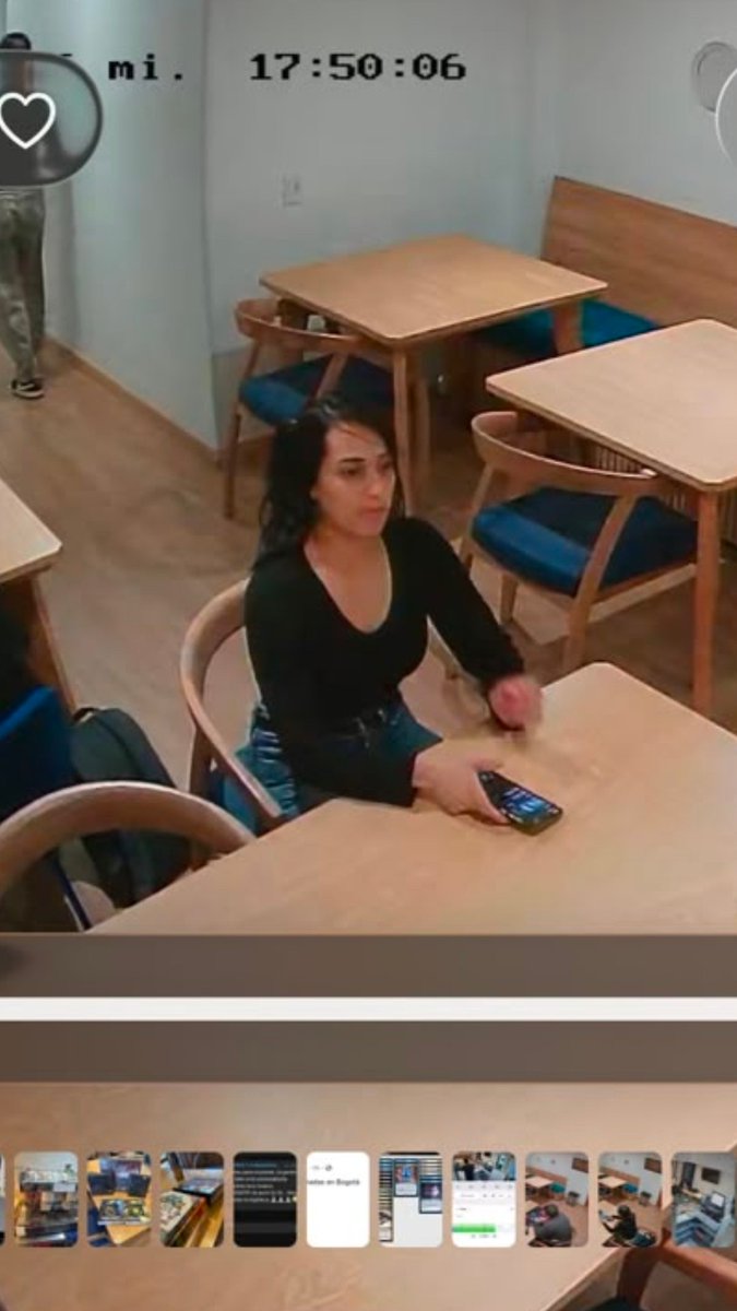 ColombiaOscura's tweet photo. #OBSERVE. Un intento de hurto fue frustrado en un restaurante de la loc/Usaquén, en Bogotá, cuando comensales y testigos alertaron a tiempo sobre la presencia de un par de muejeres y otro sujeto que al parecer actuaba como 'campanero' a las afueras del establecimiento comercial. https://t.co/SWp2Jpc0GF