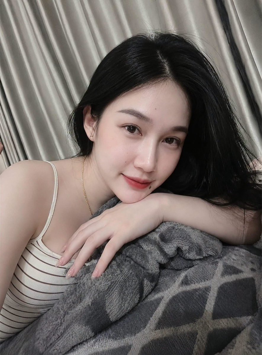 ErmaRosarisy's tweet photo. 🌶️🍊ตอนแรกก็ไม่เชื่อ จนกระทั่งลองใช้เอง..ไอเทมลับที่บิวตี้บล็อกเกอร์เกาหลีโหวตให้เป็นอันดับ 1!“ ครีมกันแดดเนื้อซูเฟล่ บางเบา คุมมันนาน🔥☀️☀️🍀🍀🍒🍒🍒🍒🍒🍒🥝🥝🥝🔥

เรท6️⃣0️⃣0️⃣ 💸
.

  🆔 :  @603imymu
  📞: https://t.co/gWqEqiFjwB

.

 #เชียงราย📌
  เชียงราย🍒 https://t.co/lJc2eHPlyy