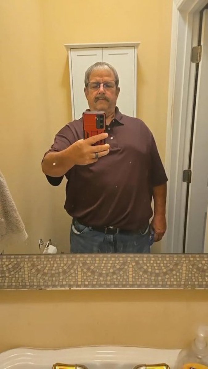 Astralwicce6's tweet photo. Can I be your man https://t.co/rdLUACEPFG