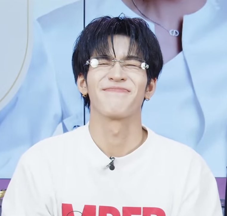Nutwara_NN's tweet photo. ครอบครัวปลาตะเบนน🥺

#auausave 
#MhiiPraew https://t.co/nS35tqNntj