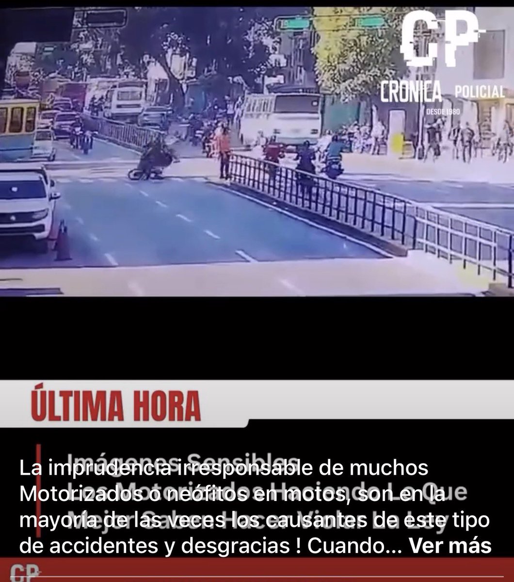 albertoprato02's tweet photo. La imprudencia irresponsable de  muchos neófitos que andan en moto es la causante de este tipo de accidentes y desgracias ! https://t.co/jNIsdklQLj