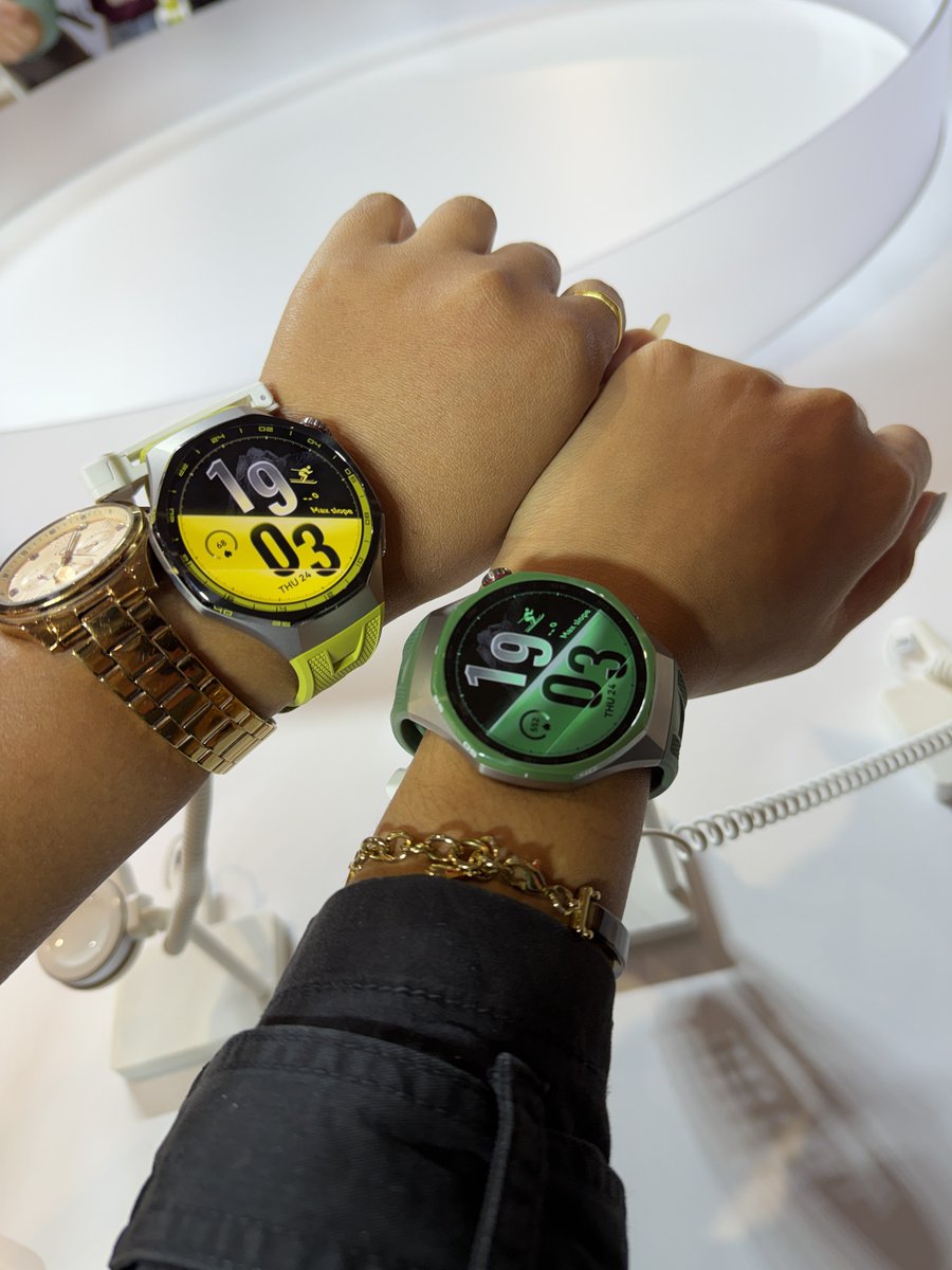 tmk_danik's tweet photo. สวย จอใหญ่ เหมาะกับมือสุดๆๆ 💚💛🖤

HUAWEI WATCH GT 7 X Mile

#HUAWEIWatchGT7xMilePhakphum
#MilePhakphum https://t.co/fuJeK81gut