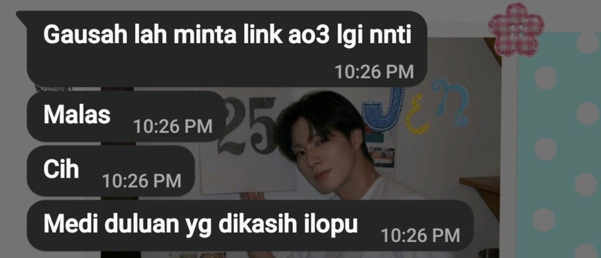 blueyel23's tweet photo. @by_satisfaction liat dia (@lifeneedreamies )marah gegara gak dikasih i lop u https://t.co/WTxfs61zrU