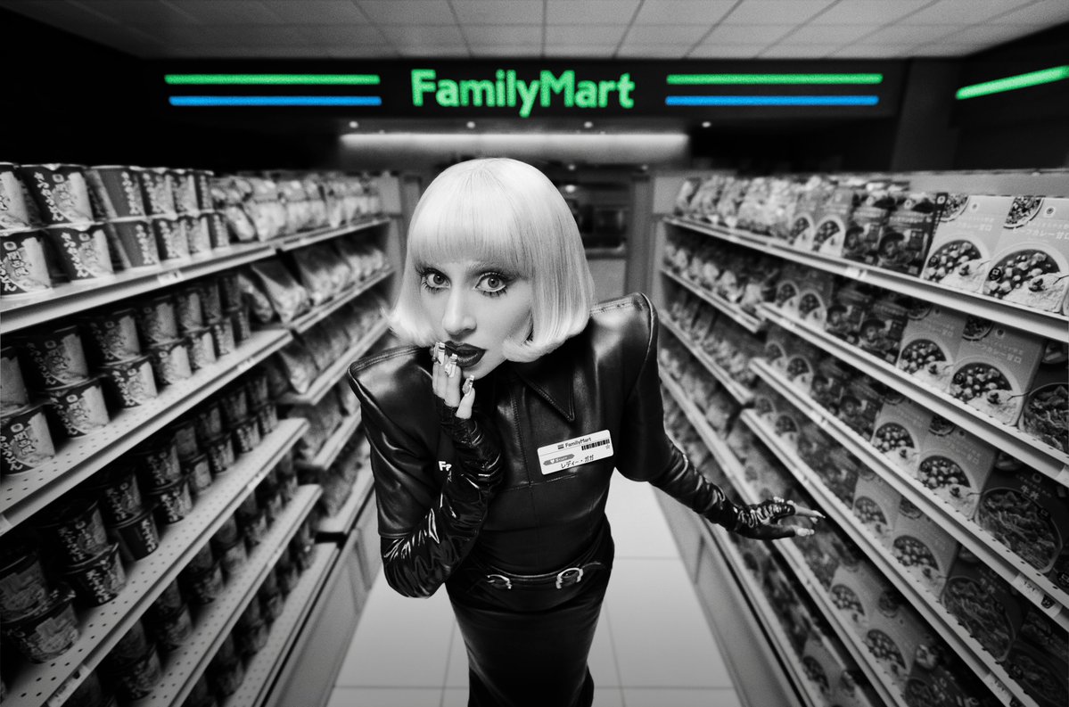 ladygaganownet's tweet photo. Lady Gaga X FamilyMart Japan https://t.co/WUyvkPGgcQ