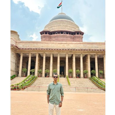 Vedant_2020's tweet photo. #NewProfilePic #Rashtrapati_Bhavan https://t.co/HxkQ9LkMzO