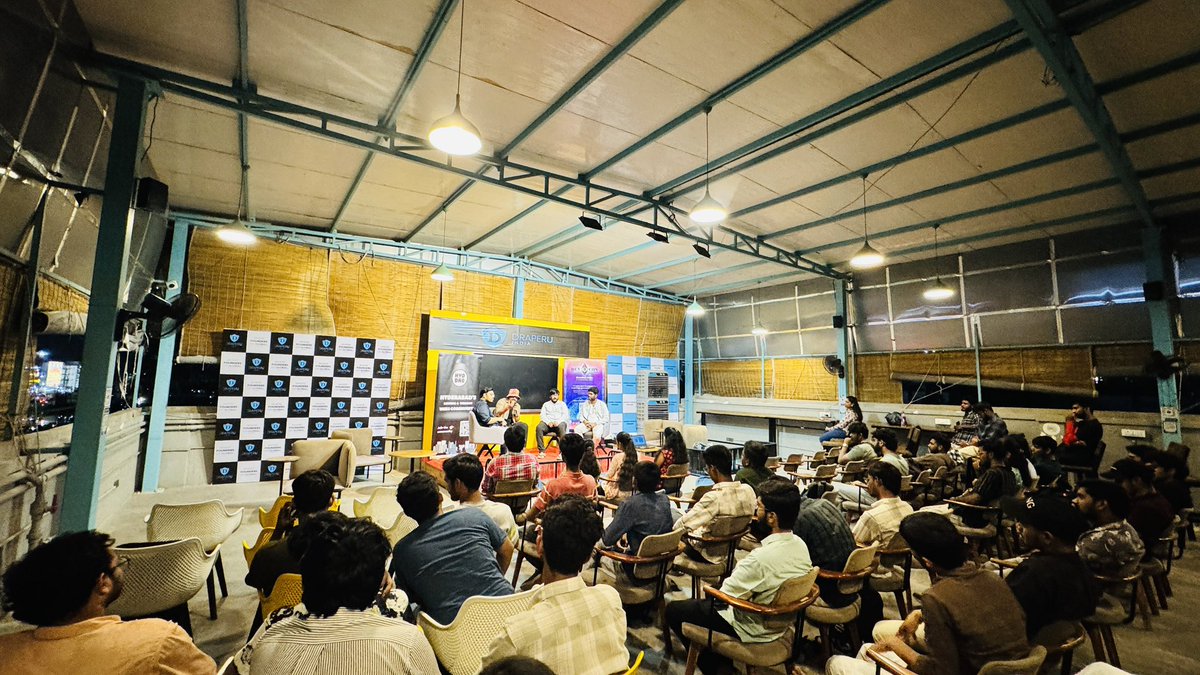 hyderabaddao's tweet photo. @sivramshastri @HarishKotra @ETHGlobal @0G_labs @udhaykumarbala We wrapped things up with a stunning panel on Ethereum × AI × Open Source × Public Goods. 🔥

Featuring panelist's @svabhishek, @udhaykumarbala &amp; Sai Charan, the conversation explored how these movements can come together to shape the open future of Ethereum.

🧵5/6 https://t.co/g8faK7t4a0