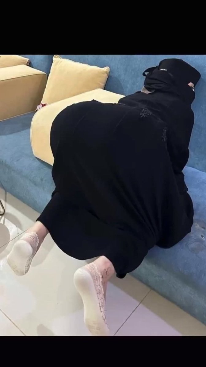 Queenps2p's tweet photo. هوهوهوهوهوهووهوهو كسمي على الاربع مثل الكلبه عند عمتي رسيل 🐷🐽🐽 https://t.co/fh5uNEgv6N