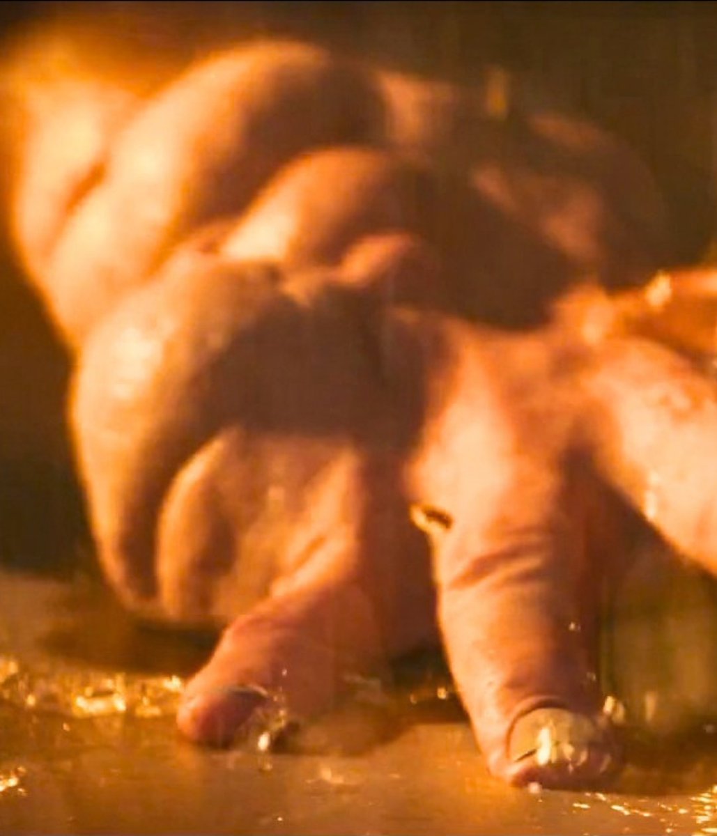 DCUBrief's tweet photo. First look at Clayface turning into his clay monster form https://t.co/qfoYecgor8