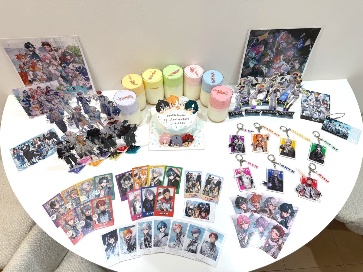 11FouRTune04's tweet photo. ✧︎  ✧︎FouRTe Project 1st Anniversary✧︎  ✧︎

FouRTeを大好きになって集めたグッズの一部…！
これから先もどんどん増えていくんだろうなぁ〜って思ったら嬉しくなるね☺️

みんなに出会えた奇跡にありがとうだよ！！

2年目も一緒に駆け抜けて行こうねっ！

#FouRTe1stFate 
#FouRTe https://t.co/p5oKCInFiF