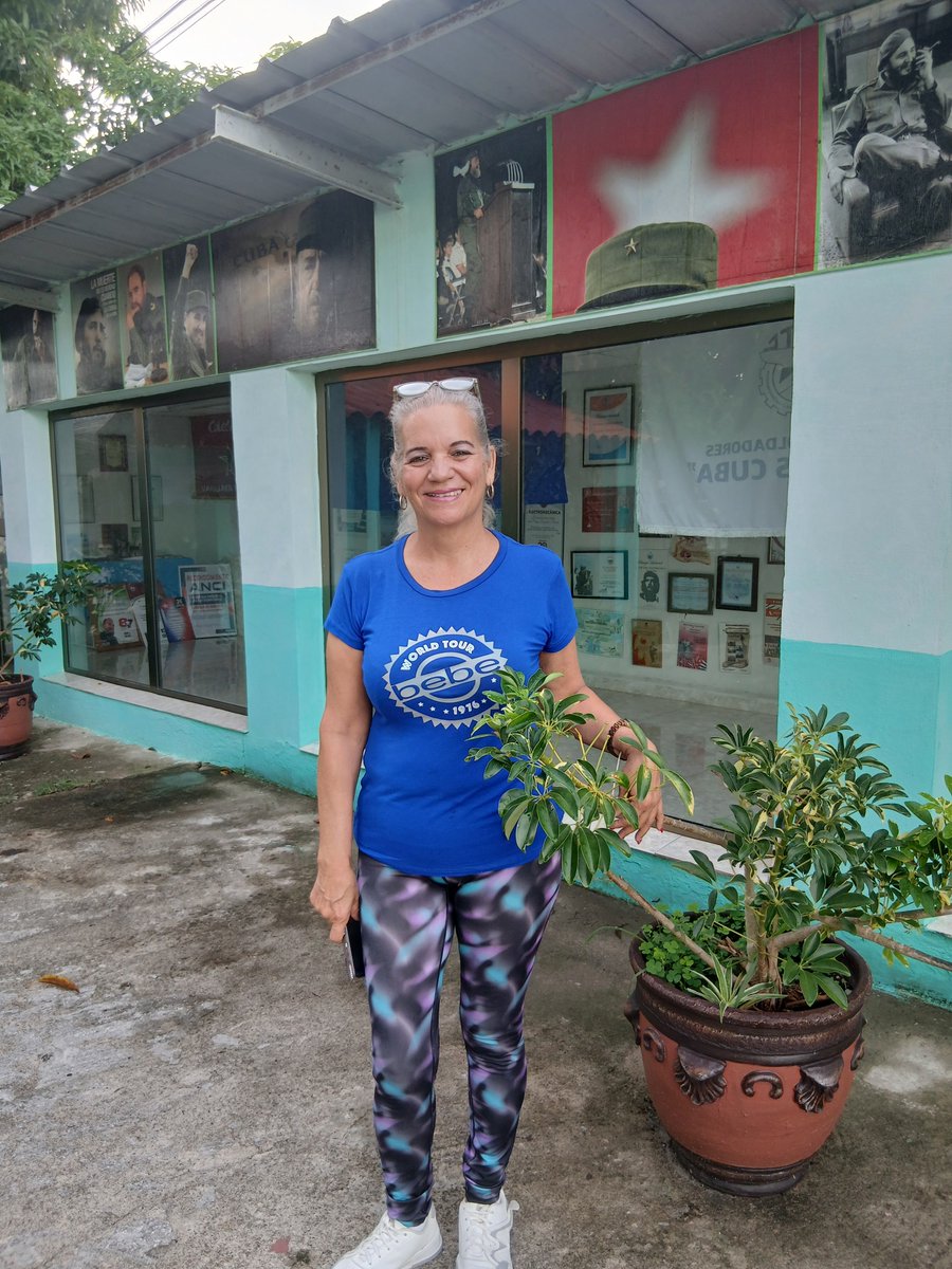 MariaA65981's tweet photo. 🎉🌹 Hoy celebramos el cumpleaños de nuestra compañera Laritza, ejemplo de entrega y compromiso en el centro. Su dedicación inspira a todos a seguir construyendo juntos. ¡Muchas felicidades! 🎂✨ #CubaEstáFirme #OrgulloLaboral #VillaClaraConTodos https://t.co/mLTvIykezy