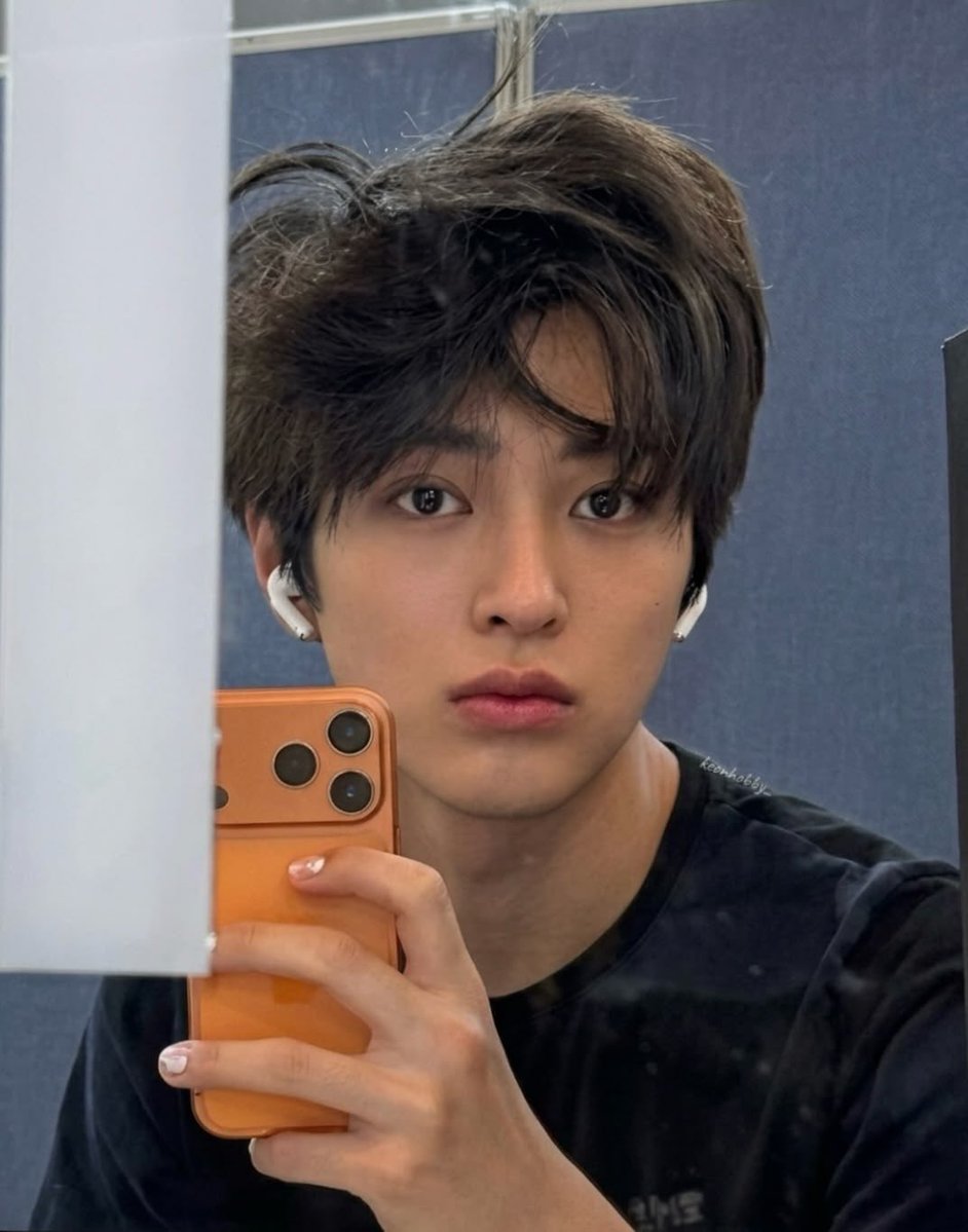 yizhuok's tweet photo. first coer selca day💋🧏🏻‍♀️

#cortis #keonho #cosd #coerselcaday #coer https://t.co/ICLZkVM1mq