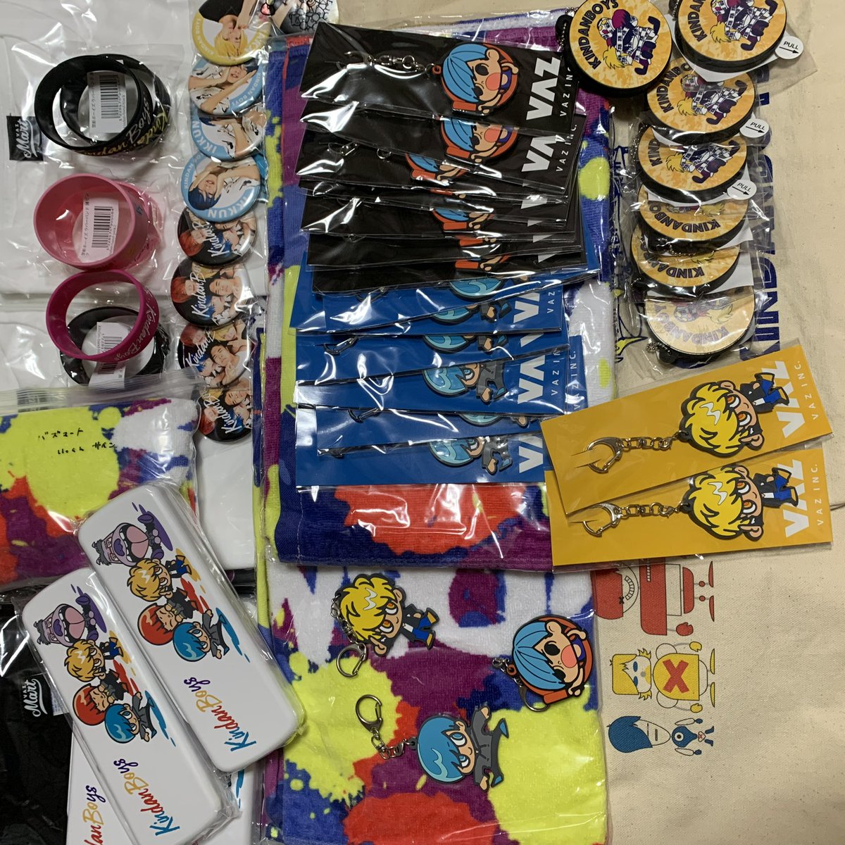 _UmamU_'s tweet photo. 画像見返してたらえぐいの出てきた
スカイピース、レイターズ、禁断ボーイズ、ノーブランド…
#この時代のYouTube界隈を生きていたヲタクと繋がりたい https://t.co/FZZCWfivOt