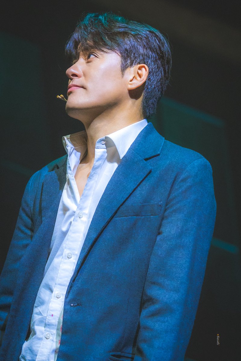 sgoringgg_pic's tweet photo. 260924 18시 사의찬미 커튼콜

최재웅 | 사내 https://t.co/weoqs4JpyH