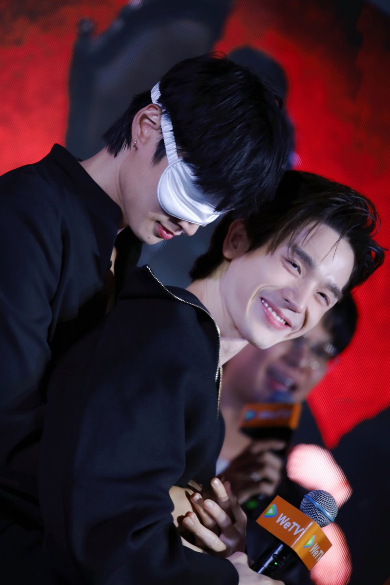 gypsophila_dao's tweet photo. when I say I love couple with chinese style facecards.

#bosstong #บอสตงตง https://t.co/RYOZYQXG7J