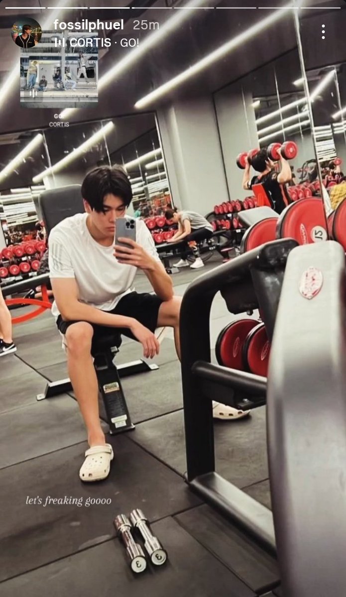 narachieves's tweet photo. 37, idk if gym dates actually exist or not .. https://t.co/55CEmxXboh