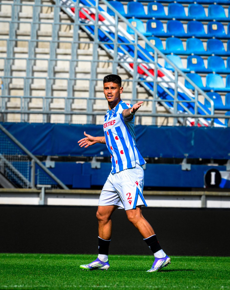 TimnasXtra's tweet photo. 𝑾𝒆𝒍𝒄𝒐𝒎𝒆 𝒃𝒂𝒄𝒌, 𝑴𝒆𝒆𝒔! ❤️

Mees Hilgers made his first appearance for Heerenveen, playing 30 minutes in today’s friendly against Telstar. https://t.co/zcisCntqmw