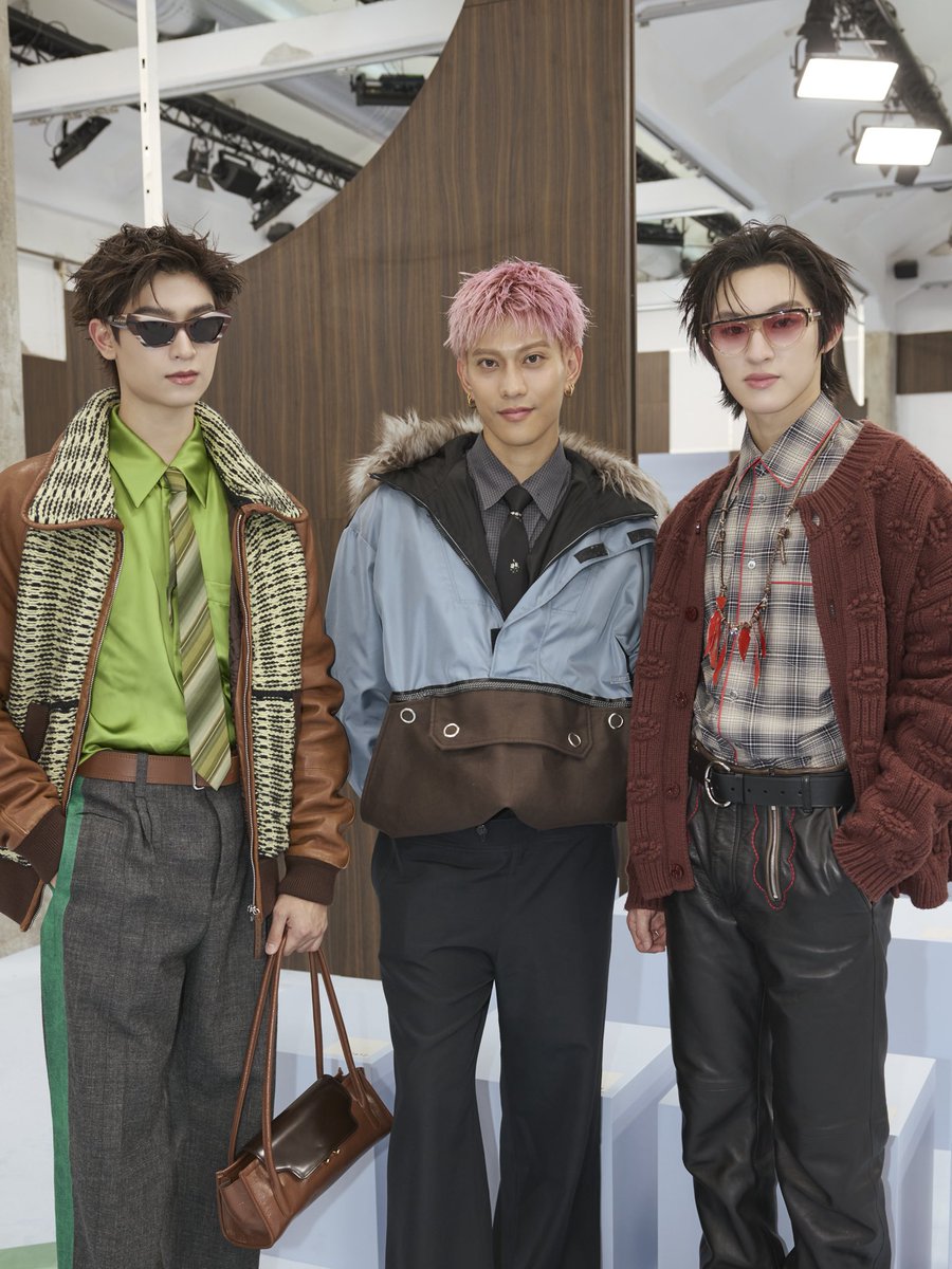 mintmag_th's tweet photo. เริ่ดมาก! เสิร์ฟภาพ #โทมัสก้อง แขกสำคัญของโชว์  Marni คอลเล็กชั่นใหม่ Spring Summer 2027 โดย Meryll Rogge แช๊ะเฟรมร่วมเหล่าคนดังมากมายรวมถึง Park Siwoo 💚

THOMAS KONG MFW SS27
#MARNIxTHOMASKONG
#Marni #MarniSS27 
#ThomasKong 
#MintNews https://t.co/SWPVRyMPkx