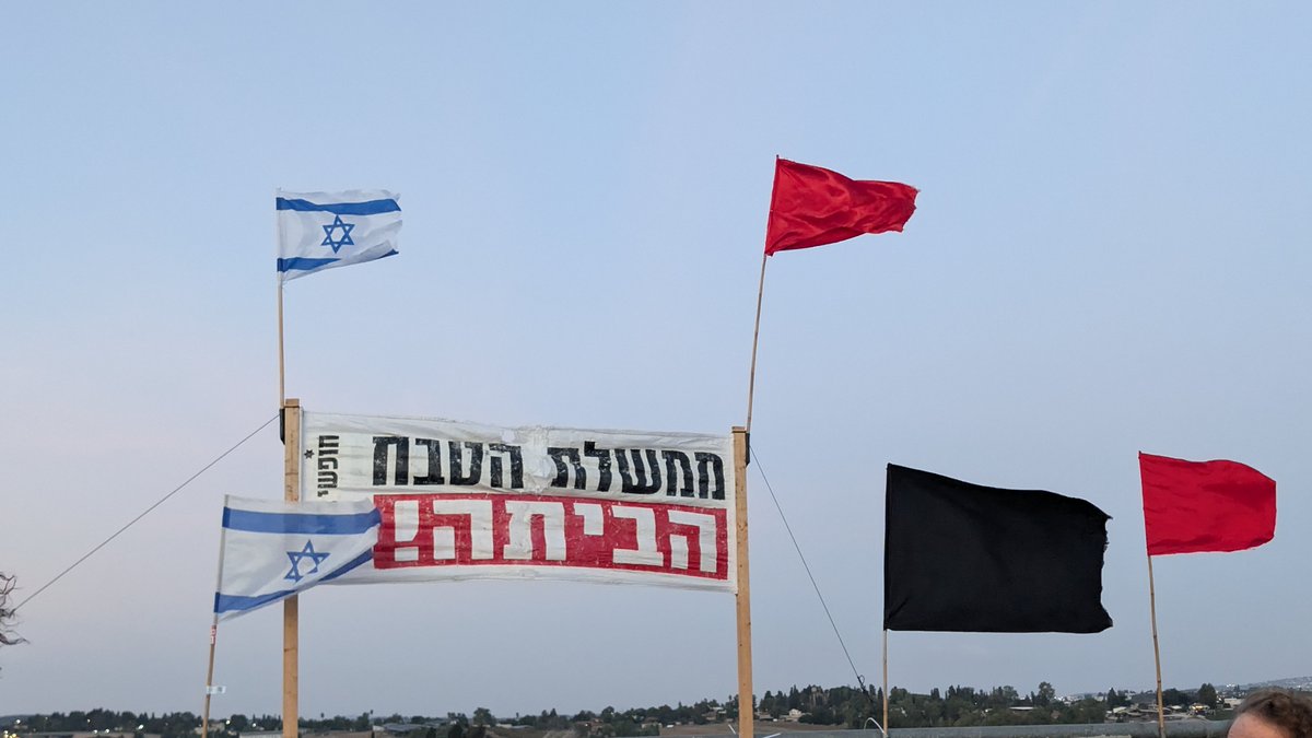 Ghaleb_salamna's tweet photo. עוד 33 ימים הולכים לקלפי, והמסר שנחרט בדרכים ברור יותר מאי פעם: "ממשלת הטבח הביתה!".
​הגיעה העת לשים סוף לממשלת החורבן, למחדל ולפילוג. 
33 ימים הם הספירה לאחור להחזיר את התקווה, להחזיר את האחריות ולבנות עתיד ראוי. 
השלטון הזה סיים את המנדט שלו.
עכשיו זה בידיים שלנו להוביל לשינוי. https://t.co/PkLesP22rm