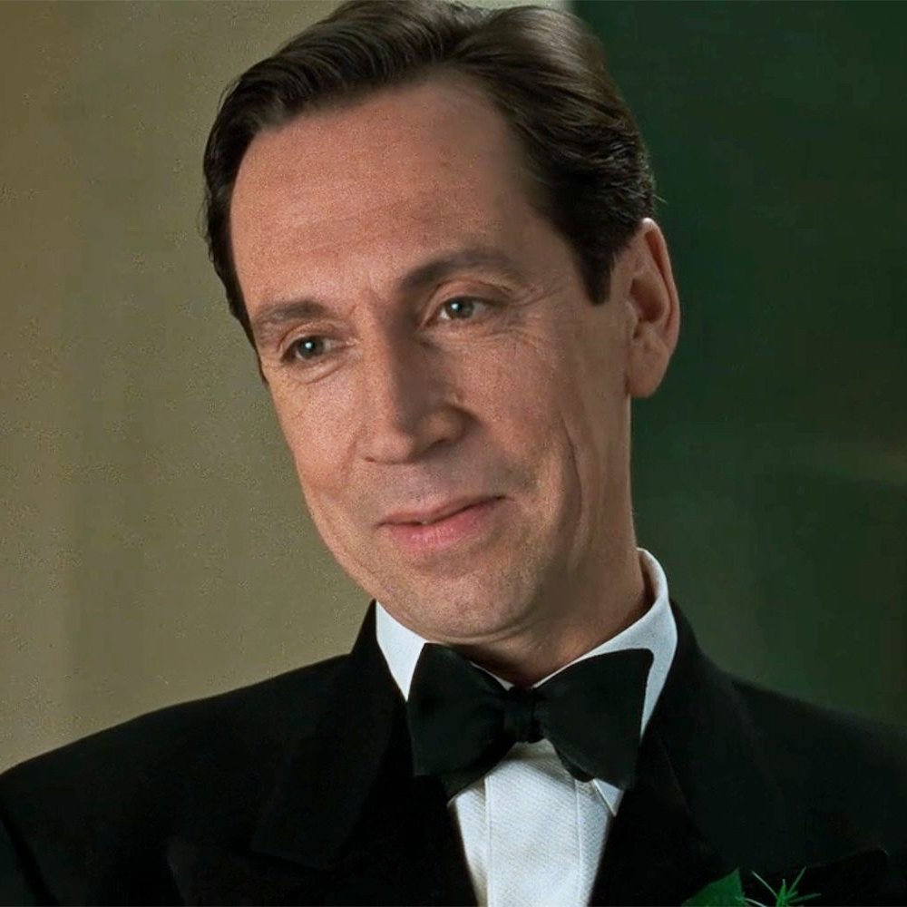 CoveredGeekly's tweet photo. Jonathan Hyde in Jumanji (1995)

He played both Sam Parrish and Van Pelt https://t.co/X1ZR8Emxqz