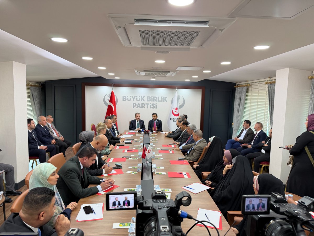 bbpgenelmerkez's tweet photo. Sayın Genel Başkanımız Mustafa Destici, Irak El Hikmet Hareketi Parlamento Grubu heyetini Genel Merkezimizde ağırladı.

Nazik ziyaretleri dolayısıyla Irak El Hikmet Hareketi Parlamento Grubu heyetine teşekkür ediyoruz. https://t.co/23BFy3wsGg