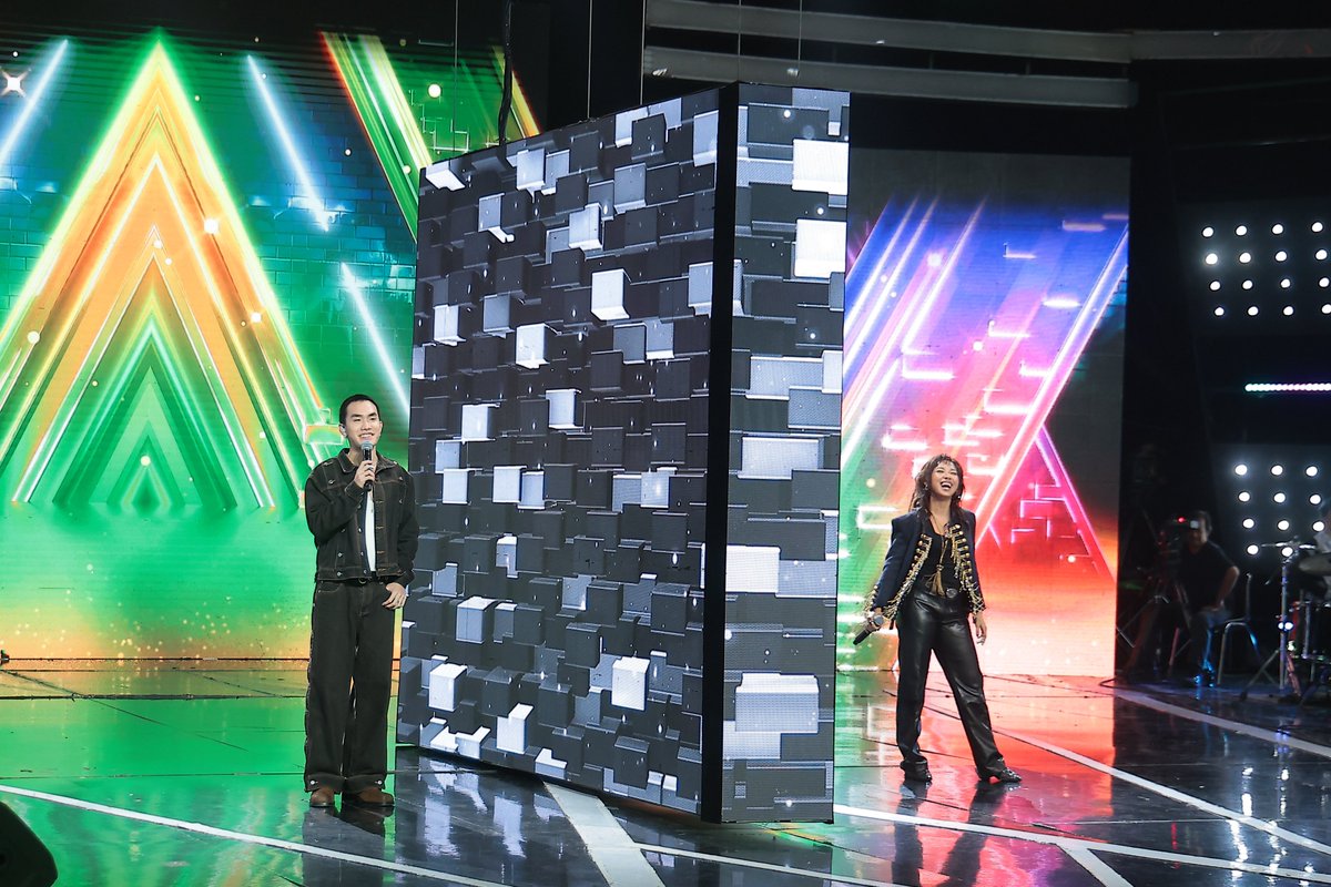 officialyupp's tweet photo. ขอบคุณรายการร้องข้ามกำแพง The Wall Song ที่ให้เกียรติ “MILLI” @millimdk ได้มาร่วมเป็นส่วนหนึ่งของรายการในวันนี้ และขอบคุณ “PUN” @PUN__Official ที่มาเซอร์ไพรส์เป็นนักร้องหลังกำแพงและร่วมร้องเพลงด้วยกันนะครับ 🫶🏻
#ร้องข้ามกำแพง #TheWallSong
#MILLI #YUPP https://t.co/ZJvdHkG8l9