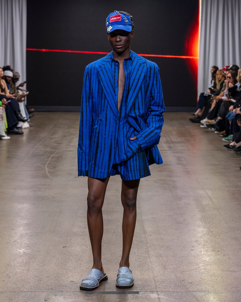 creatizine's tweet photo. Ghanaian fashion designer ‘Koffi Maako’ makes his debut at the London Fashion week https://t.co/TTZPCGlbSN