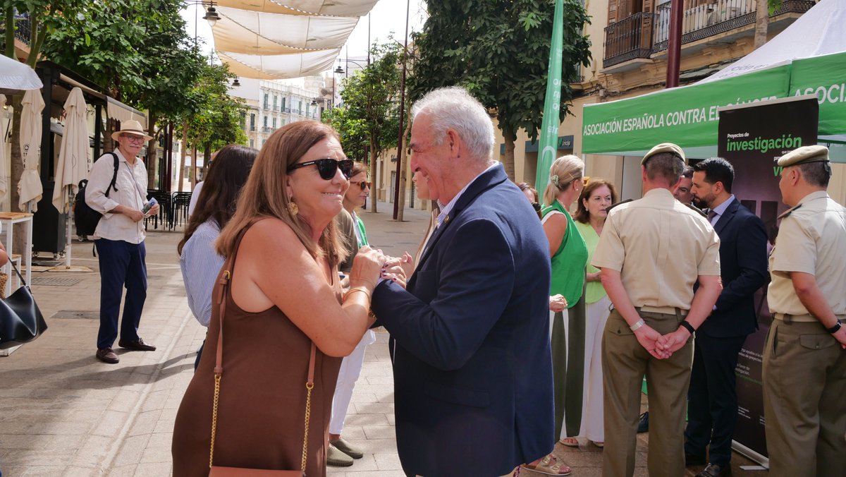 psoemelilla's tweet photo. 💚🔬 Hoy acompañamos junto a @jsmelilla acompañamos a la AECC de Melilla en su Campaña de Investigación.

Una jornada para poner en valor la importancia de la investigación y los avances en la lucha contra el cáncer.

🤝 Gracias por la invitación y por vuestra labor. https://t.co/wlOOs25EOg