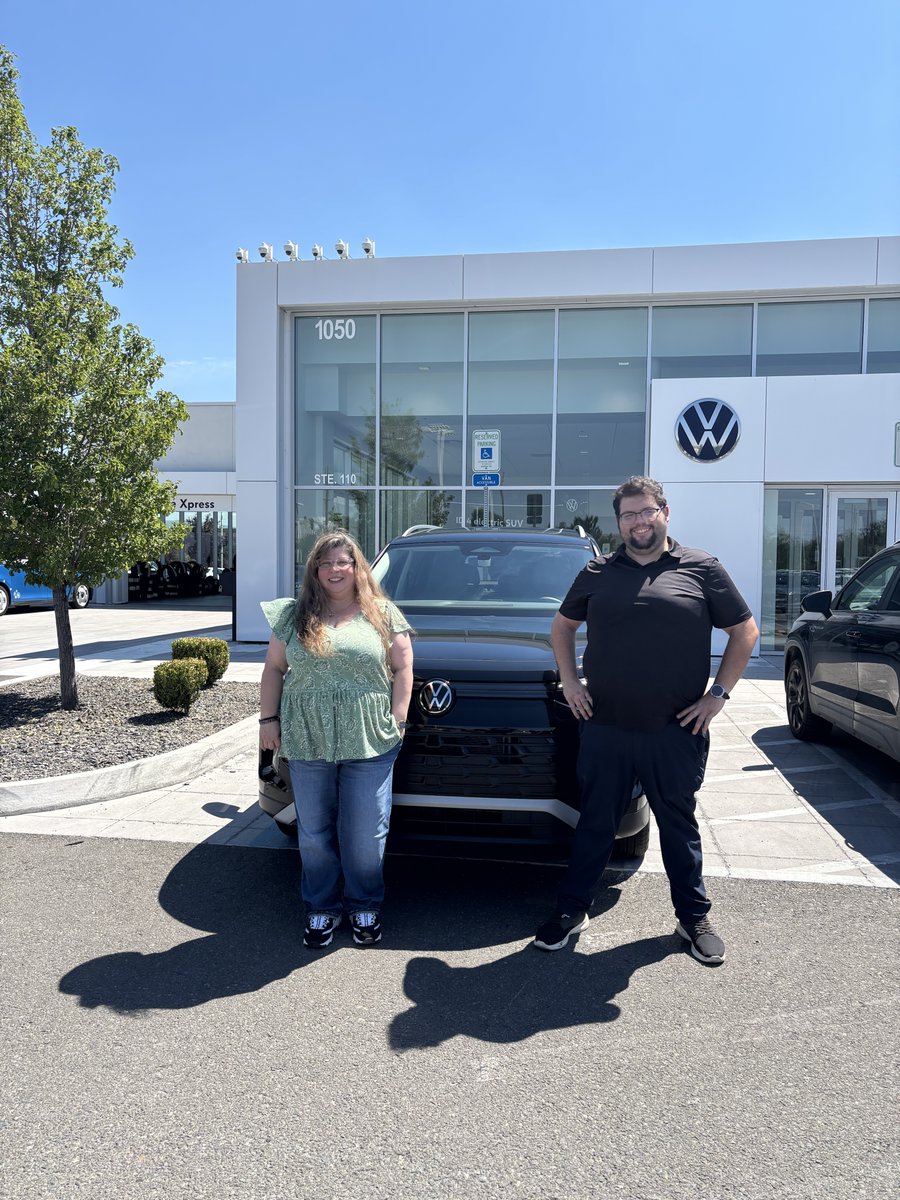 lithiavwreno's tweet photo. We love seeing moments like this. Congrats on your new ride! 🎉🔑 #LithiaVWOfReno #RenoCars #NewCarFeeling #HappyCustomer https://t.co/V3WftPT7uy