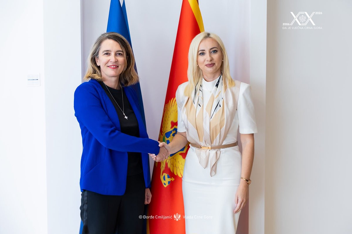 maidagorcevic's tweet photo. U nastupnu posjetu primila sam ambasadorku Republike Francuske Sesil Umber-Bovije. Ovo je bila prilika za korisnu razmjenu mišljenja o trenutnoj, završnoj fazi pregovora Crne Gore i EU, kao i o daljim koracima, uključujući i važnost podrške Francuske izradi i ratifikaciji Ugovora o pristupanju. 🇲🇪🤝🇫🇷

Sagovornici sam prenijela zadovoljstvo uspjesima koje smo postigli preokretom u evropskim integracijama naše zemlje, od izbora 44. Vlade. Crna Gora smatra evropsku budućnost svojim prirodnim, strateškim ciljem, što je vidljivo u širokoj političkoj i društvenoj podršci članstvu u Evropskoj uniji.

Ambasadorka Umber-Bovije istakla je značaj bilateralne saradnje i potvrdila spremnost francuske strane da nastavi sa ekspertskom podrškom i nakon pristupanja Crne Gore Evropskoj uniji.