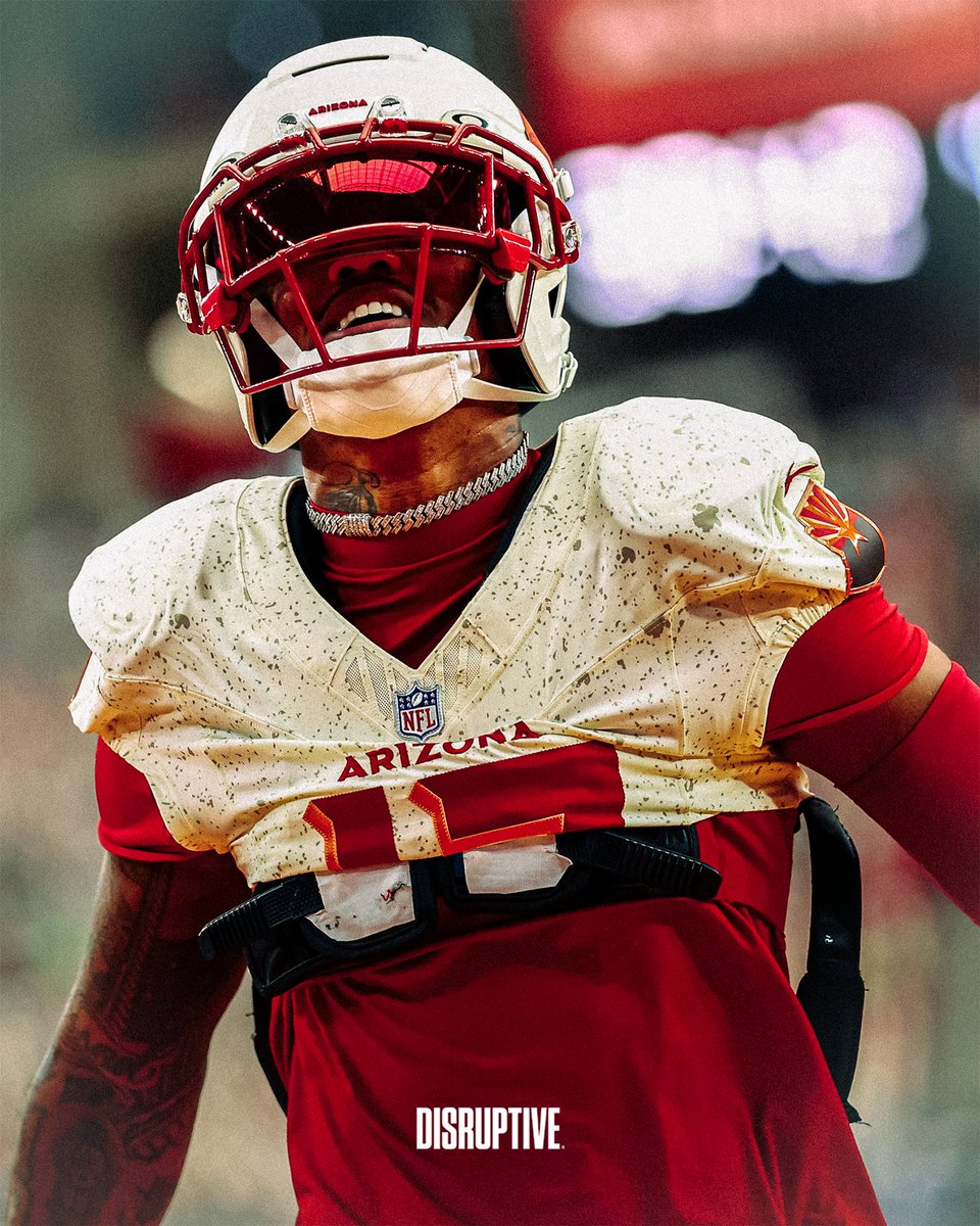 disruptivesport's tweet photo. .@KendrickBourne_ and @ekuleota rocking the @nike x @azcardinals Rivalry threads 💥
#disruptive https://t.co/tyGCg9iauO